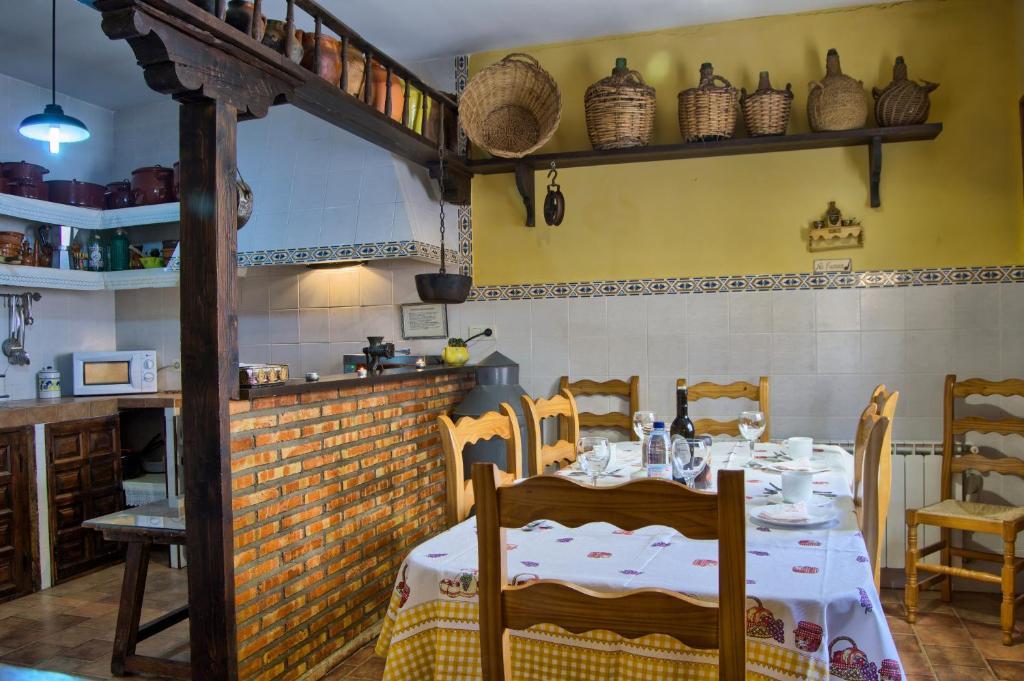 Posada Abuela Fidela Villanueva De Los Infantes Exterior foto